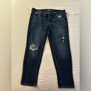 Abercrombie & Fitch, 10 R